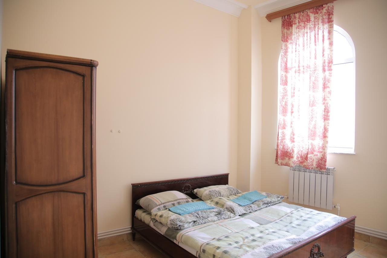 Noy Hostel Jerevan Eksteriør bilde